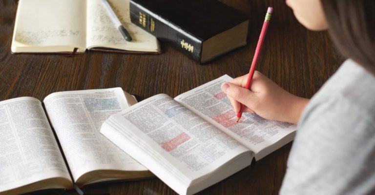 [Bài viết] Kinh Thánh: cột trụ căn bản trong đời sống Kitô hữu